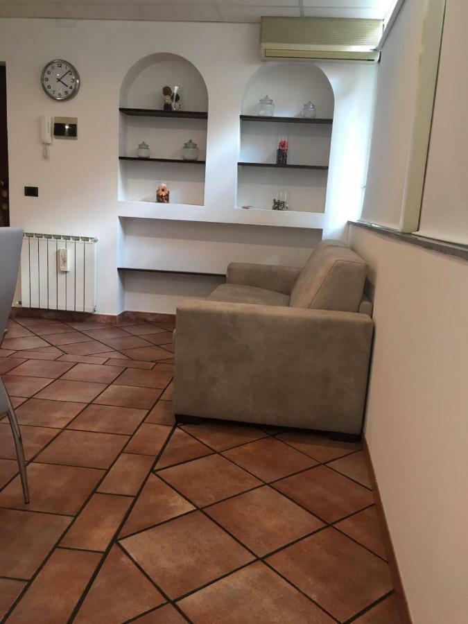 Luxurious Street Apartments Катанія Екстер'єр фото