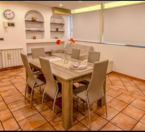 Luxurious Street Apartments Катанія Екстер'єр фото